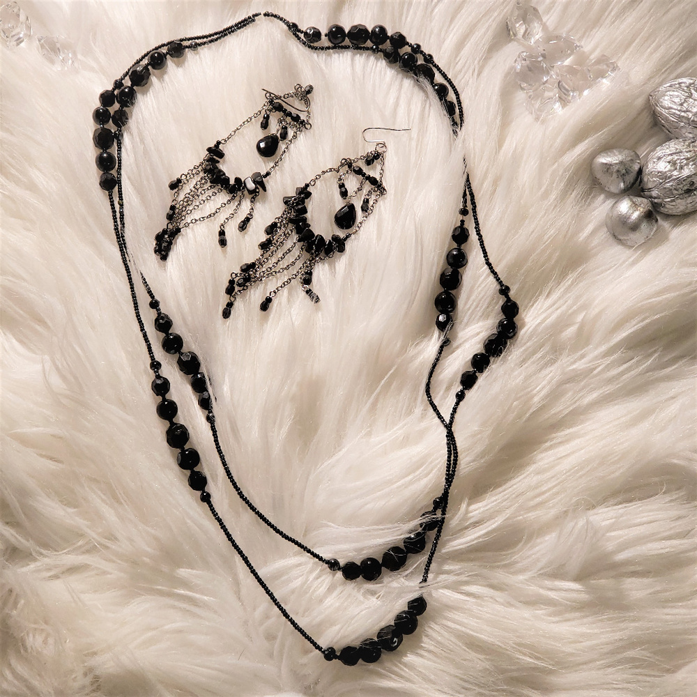 Vintage black Jewelry set